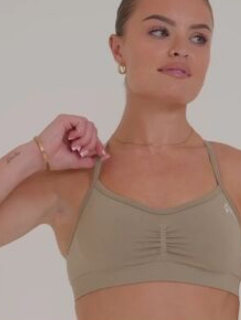 Oner Active Seamless Light-Support Sports Bra in Taupe
